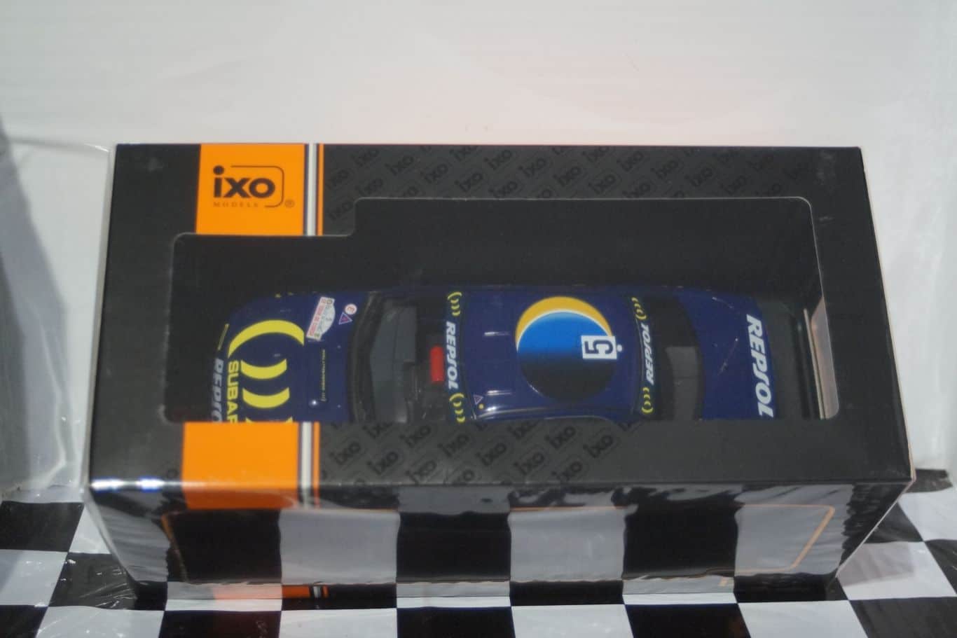 Ixo subaru impreza rally tour de corse 1995 c.mcrae 18rmc063b.20 1:18