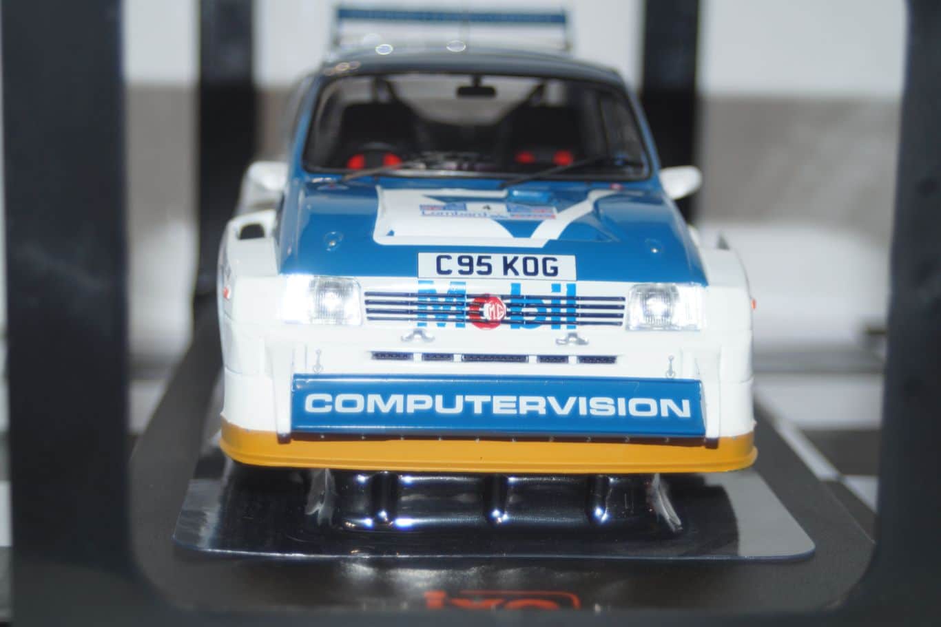 Ixo mg metro 6r4 rac rally 1986 t.pond 1:18 ref 18rmc068b