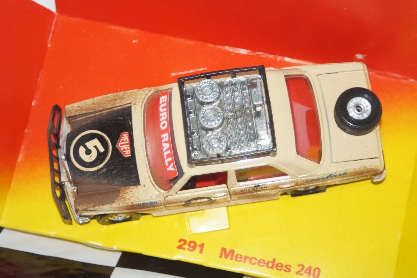 Corgi mettoy toys mercedes 240 euro rally 1:36th c0291