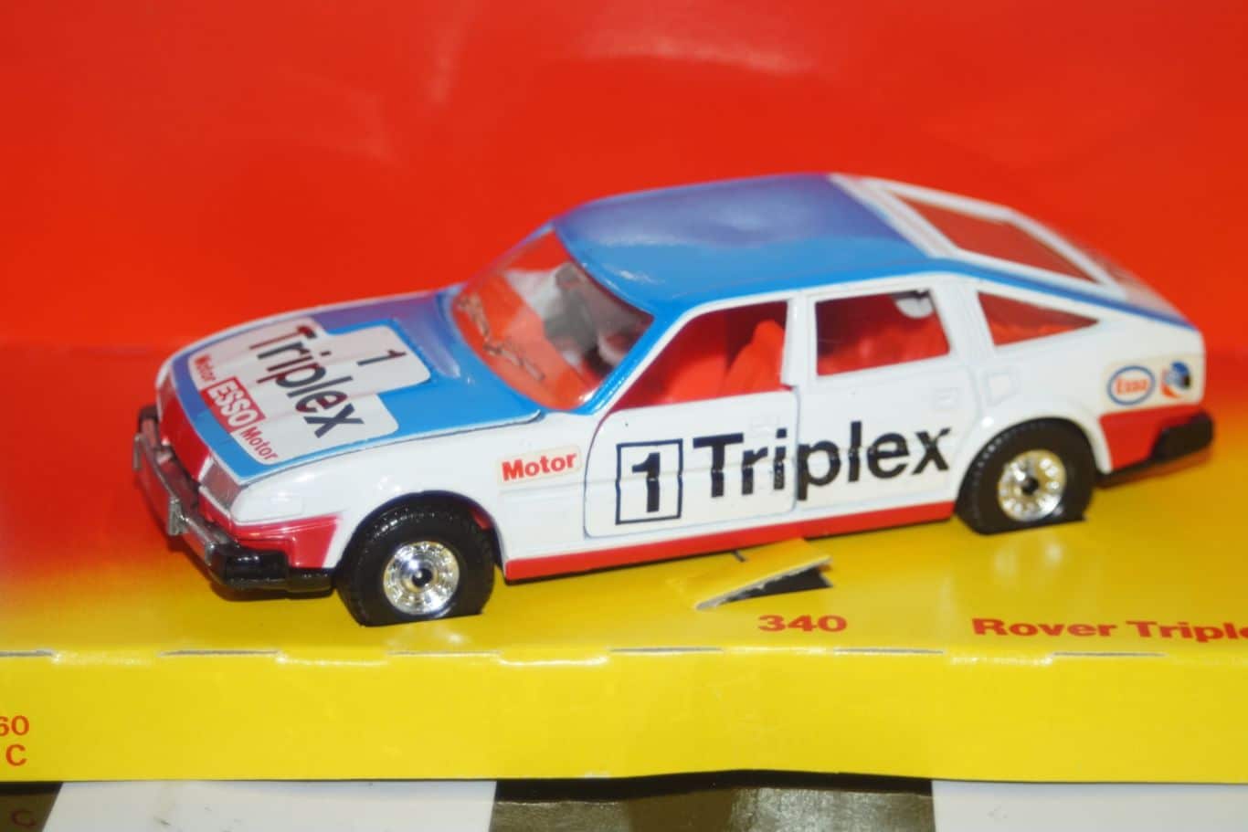 CorgiMettoyToysBTCCRoverSDTriplex:thC