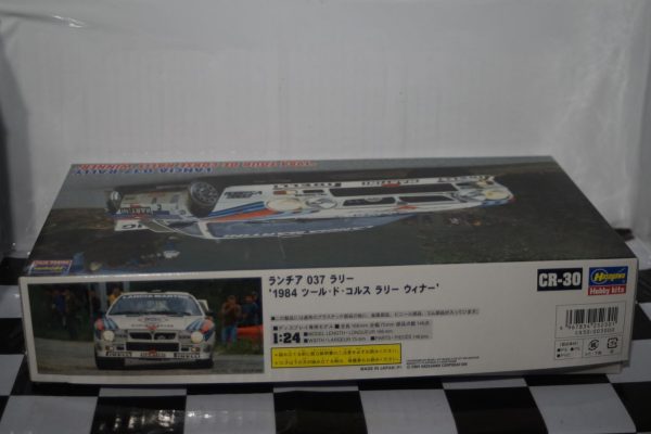 Lancia 037 RALLY T-D-C Winner 1984 Hasegawa 1:24 Model Kit CR-30
