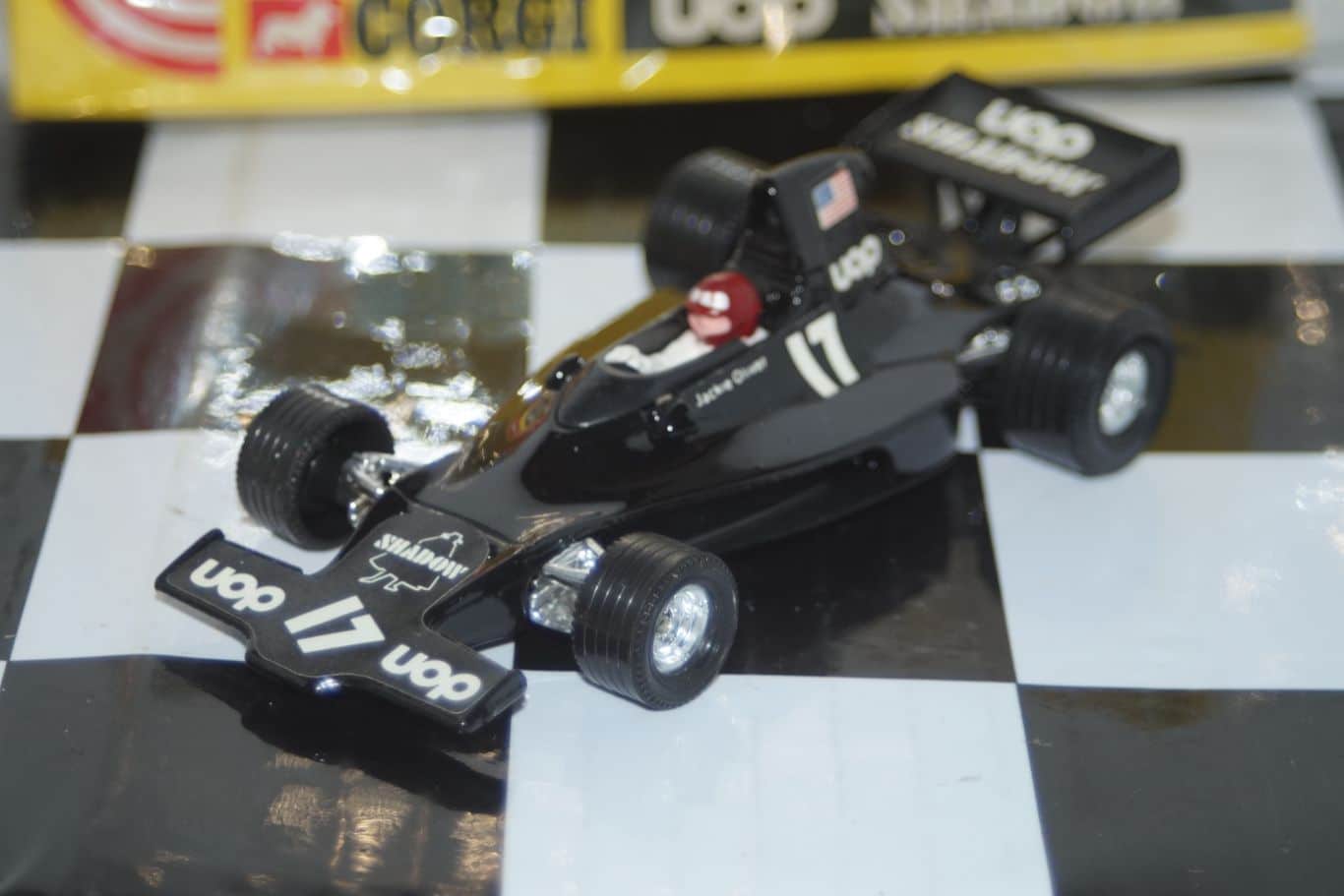 Corgi mettoy co.ltd toys uop shadow formula 1 racing jackie oliver in 1:36 155