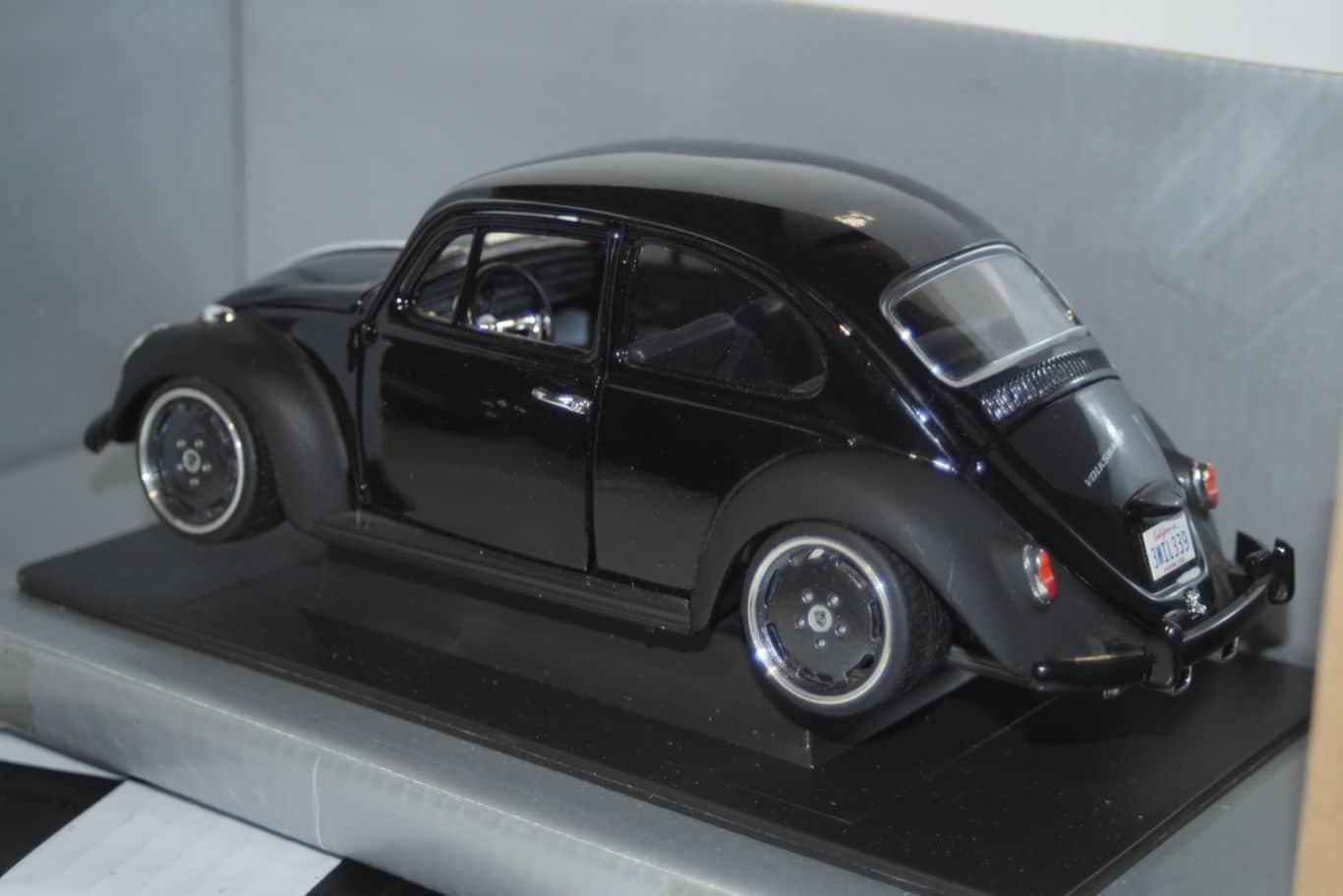 Greenlight black bandit volkswagen beetle modified 128271:18