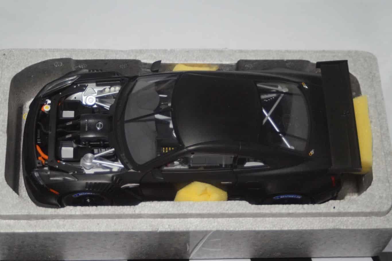 Nissan gt-r fia gt1 world championship 2010 1:18 diecast autoart 81077