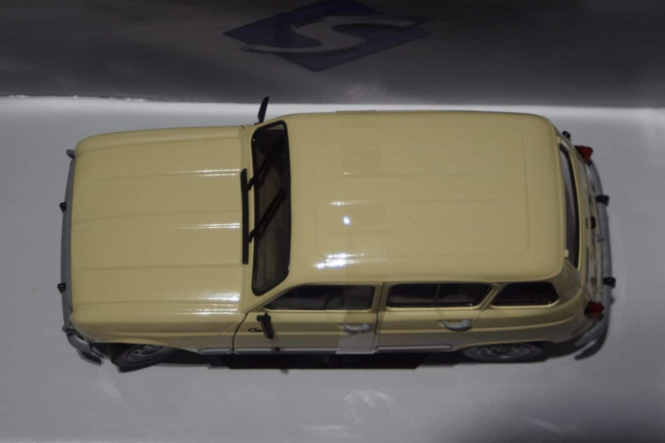 SolidoRenaultLGTLBeige:DiecastS