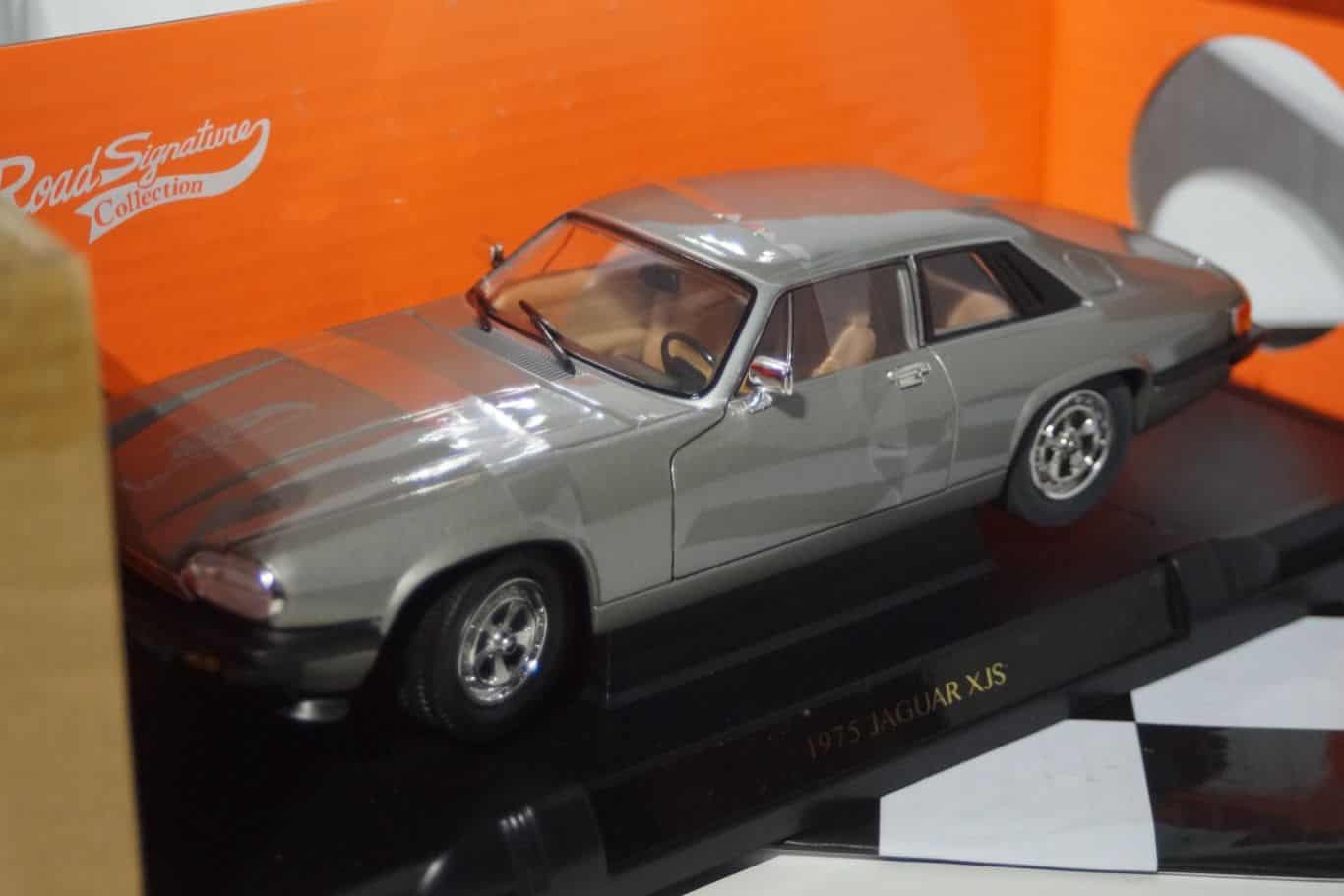Road Signature Jaguar XJS Grey 2 Door LDC92658gr 1:18 Scale