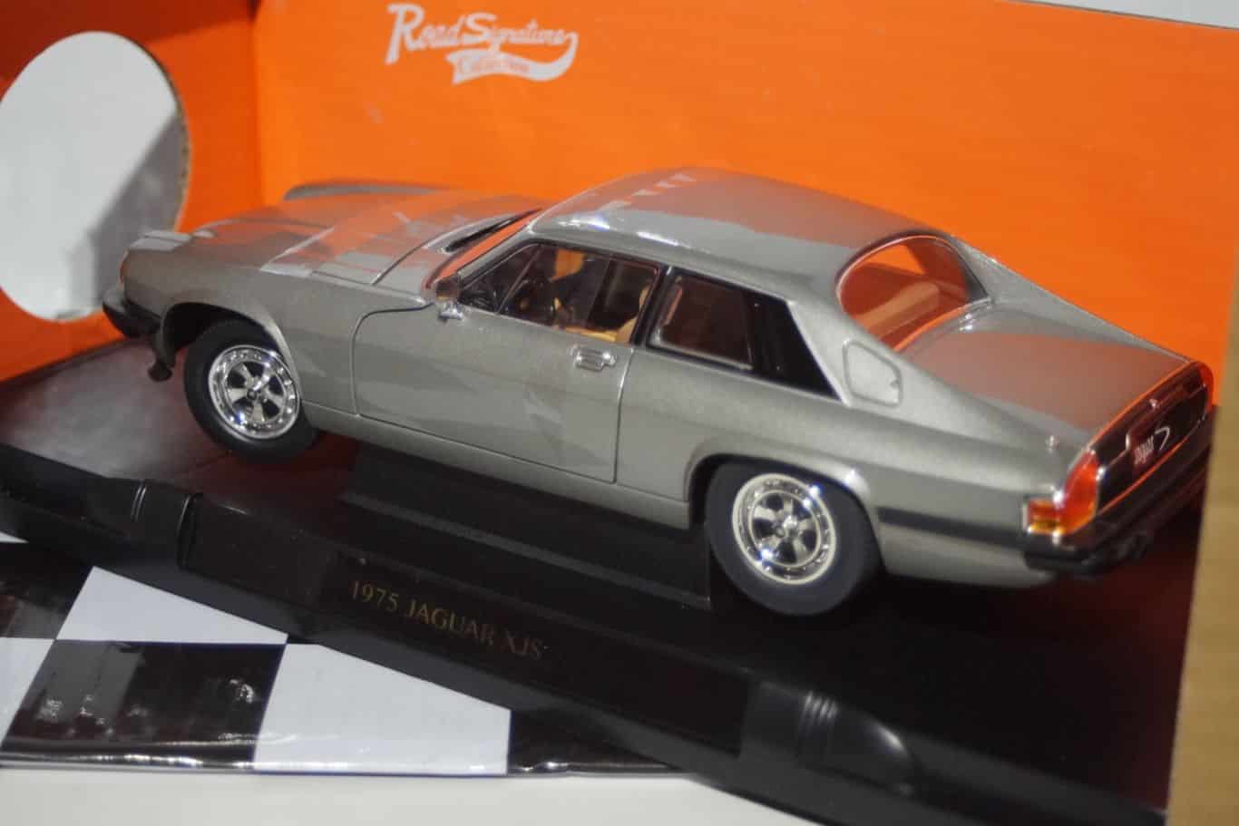 Road Signature Jaguar XJS Grey 2 Door LDC92658gr 1:18 Scale