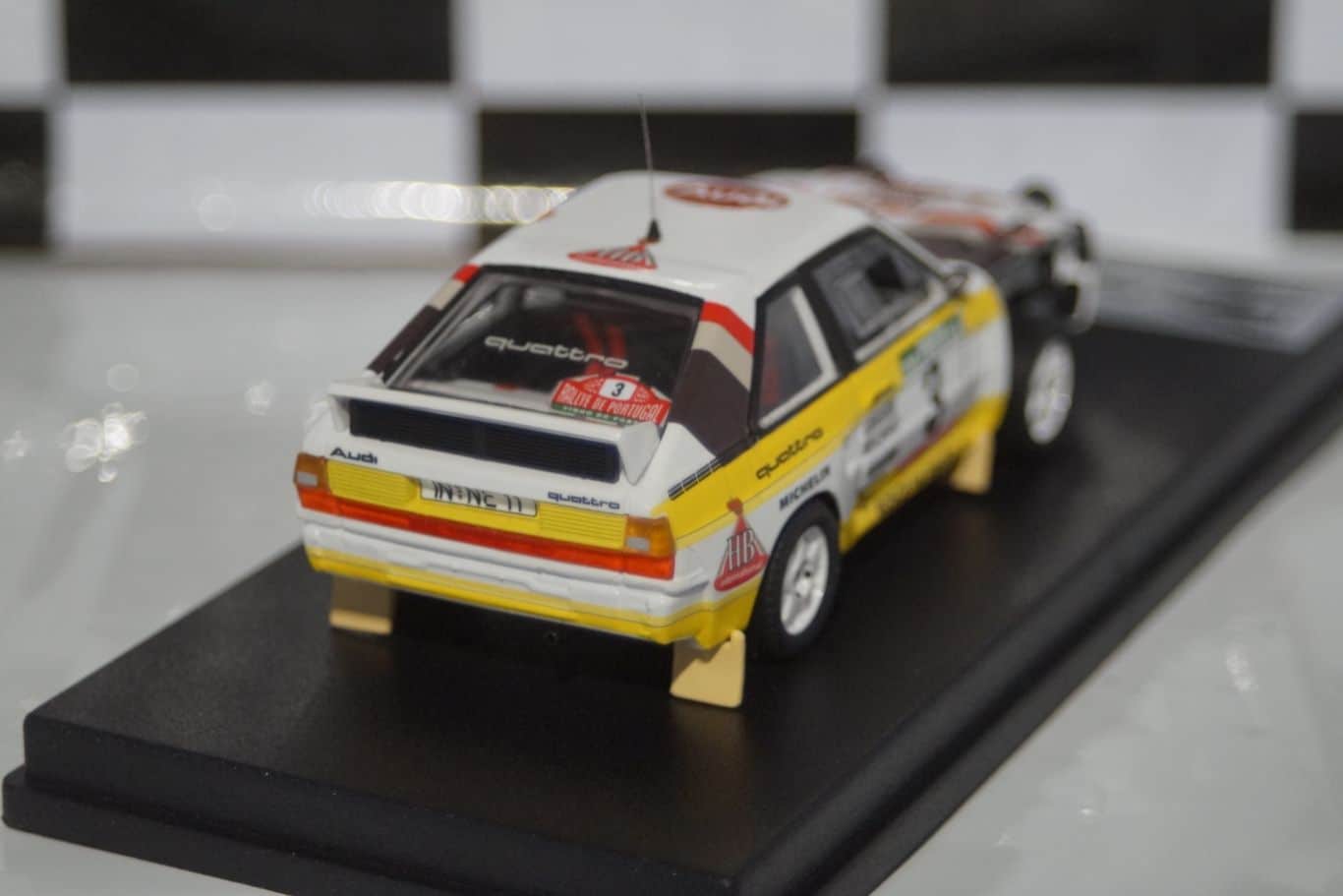Toyota corolla levin 1000 lakes rally 1977 m.saaristo 1:43rd scale rr.fi 14 trofeu