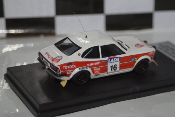 Toyota corolla levin 1000 lakes rally 1977 m.saaristo 1:43rd scale rr.fi 14 trofeu