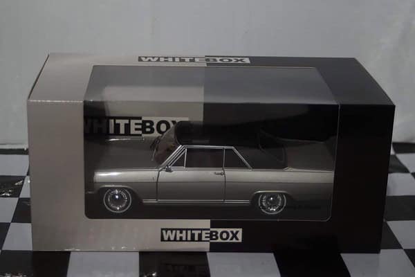 Whitebox Opel Diplomat A Coupe Silver 1:24 WB124082-O