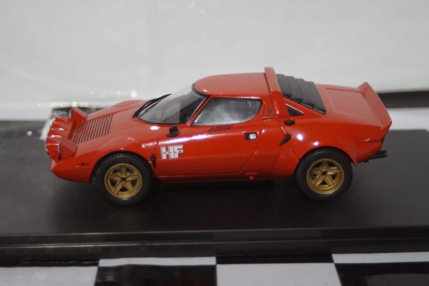 Whitebox Opel Diplomat A Coupe Silver 1:24 WB124082-O