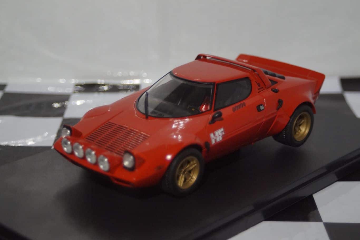 Whitebox Opel Diplomat A Coupe Silver 1:24 WB124082-O