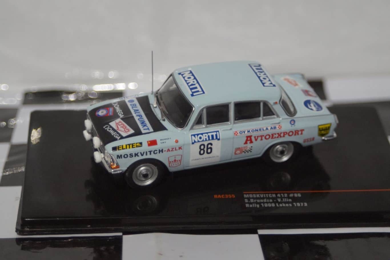 IxoMoskvitchLakesRallyS.Brundza:DiecastRAC