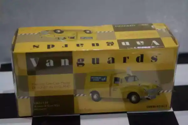 Vanguards austin 8-cwt van michelin tyres yellow va01129 1:43 scale