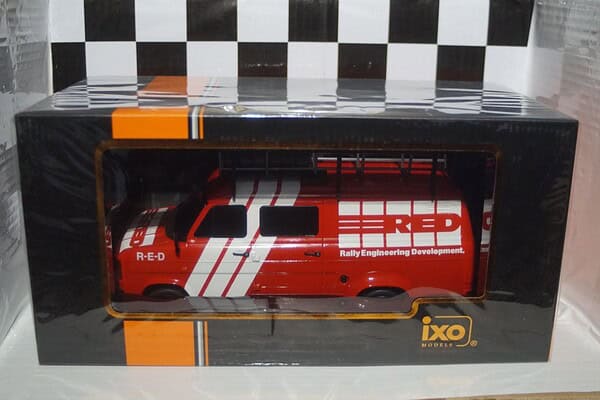 Ixo ford transit mk2 1985 rally r.e.d assistance 1:18 18rmc072xe