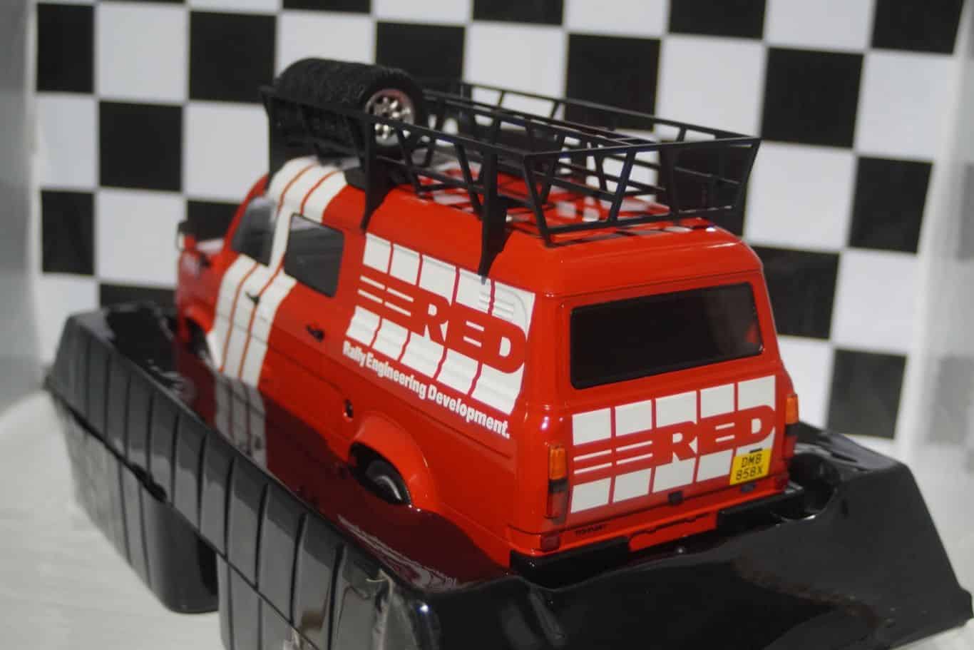Ixo ford transit mk2 1985 rally r.e.d assistance 1:18 18rmc072xe