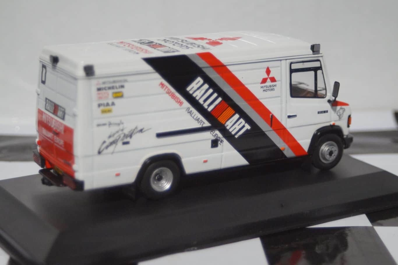 IxoMercedes BenzDRACRallyeRalliartAssitance:RACX