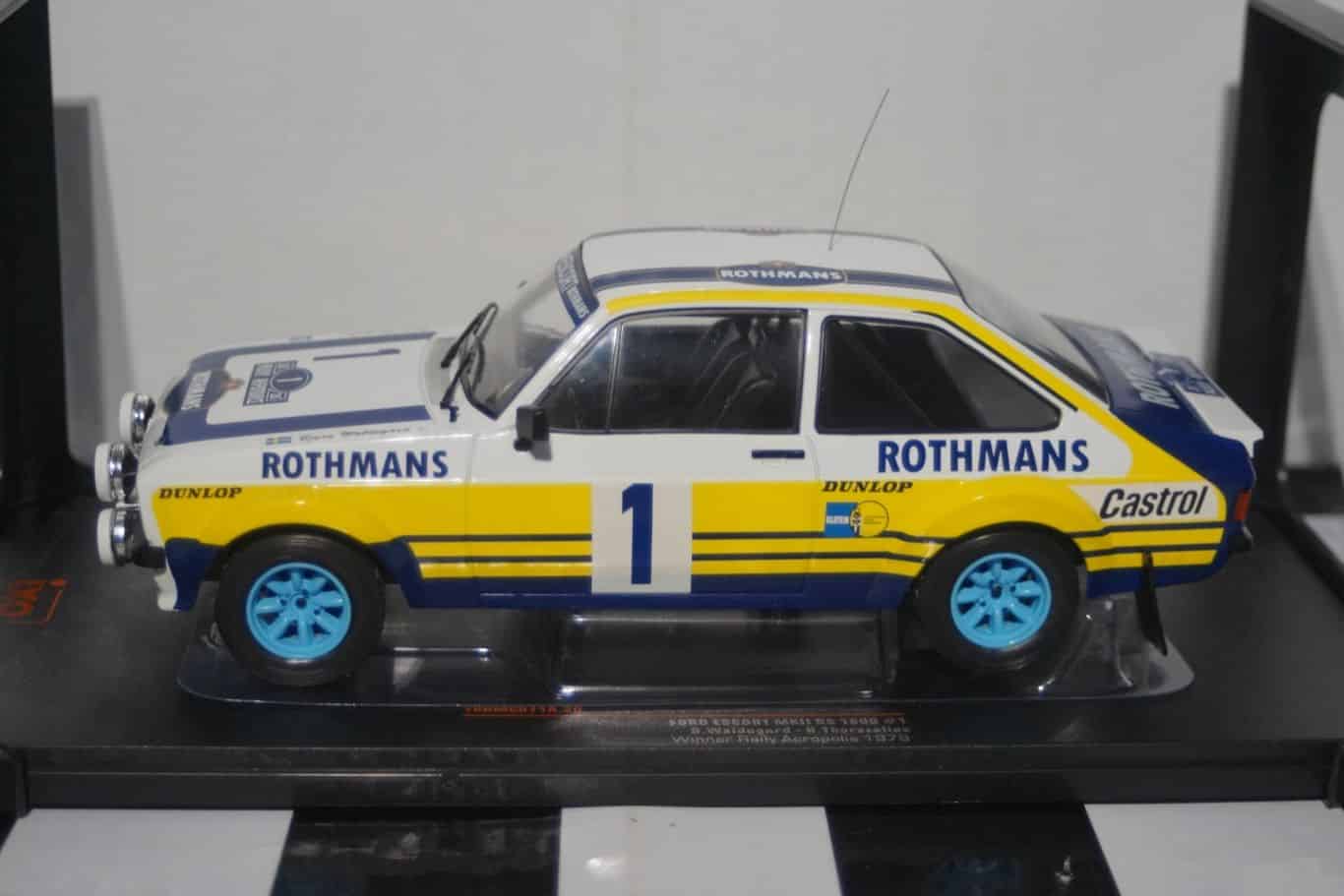 Ixo ford escort mk2 rs 1800 driven rally acropolis 1979 by r.clark  / j.porter