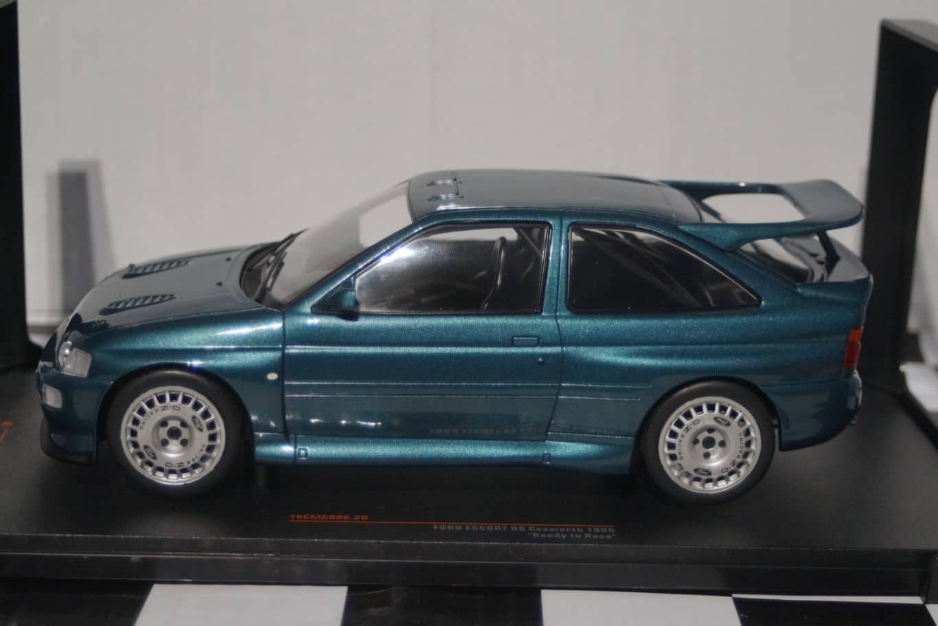 Ixo ford escort mk1 rs 1600 safari rally 1973 1:18 18rmc075b.20
