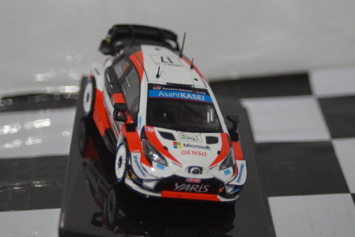 IXOTOYOTAYARISWRCACIRallyS.OGIER/J.INGRASSIARAM