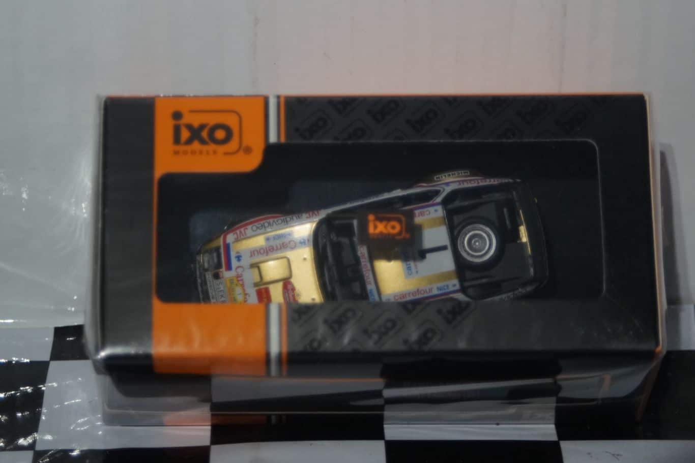 Ixo Ford Escort RS Cosworth 1984 Maroon CLC384N Diecast 1:43