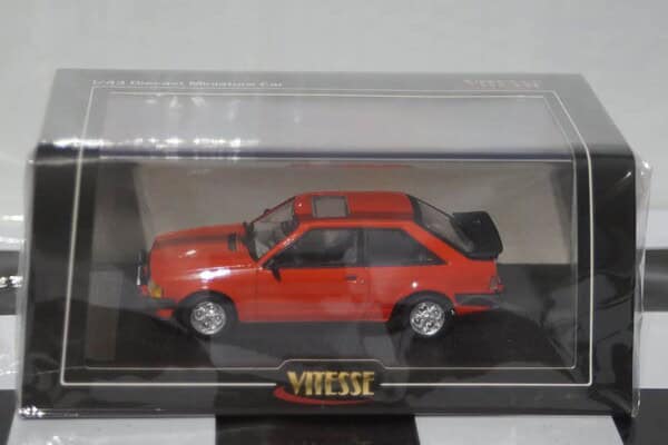 Vitesse ford escort 1983 mk3 xr3i red 1:43rd t9-43091