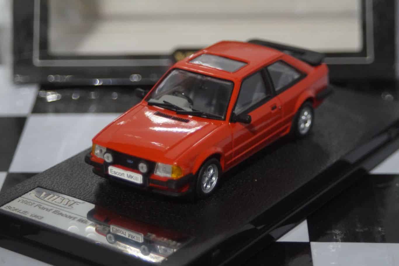 Vitesse ford escort 1983 mk3 xr3i red 1:43rd t9-43091