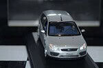Minichamps Ford Mondeo Hatchback Red LHD MIN 082070 1:43