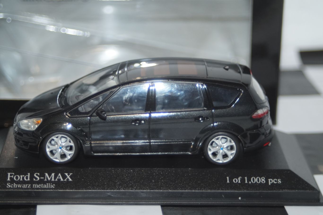 Minichamps ford fiesta mk5 2004 blue 5 door lhd 1:43 diecast