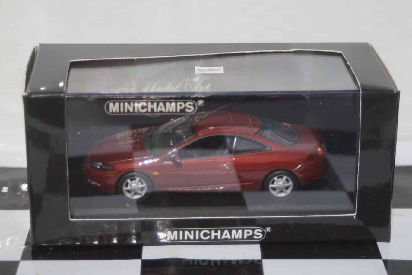 Minichamps Ford Mondeo 5 Door Estate Red LHD 1:43 Diecast