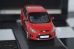 MinichampsFordMondeoDoorEstateRedLHD:Diecast
