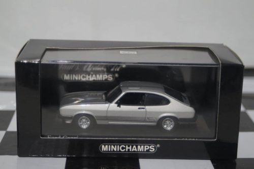 Minichamps ford streetka 2003 red 2 door 400 086430 1:43