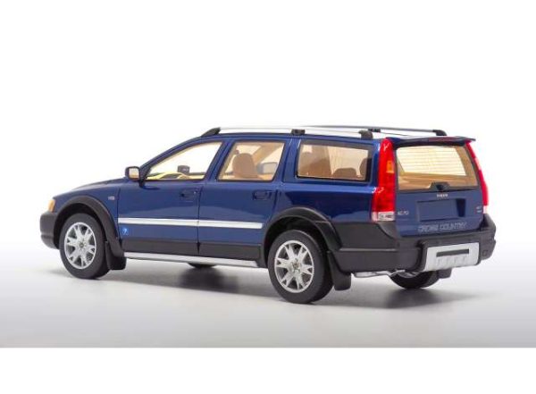 DNA Collectible Volvo XC70 Ocean Race 2006 Blue 1:18 DNA000070 Resin