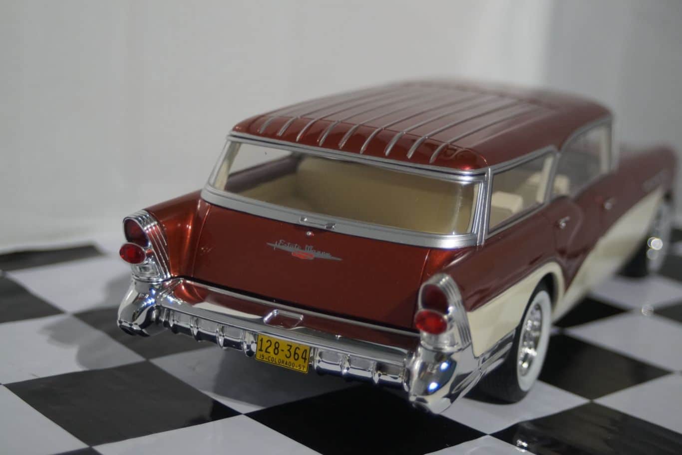 Bos models buick cebtury caballerc estate bos128 1:18 resin