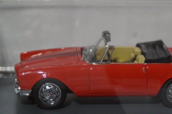 NEO Models Facel Vega Facellia Red NEO43414 1:43 scale