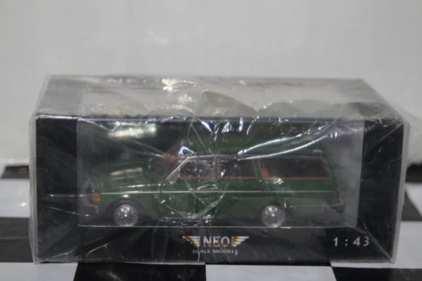 NEO Models Volvo 145 Usa Estate Green NEO43093 1:43 scale