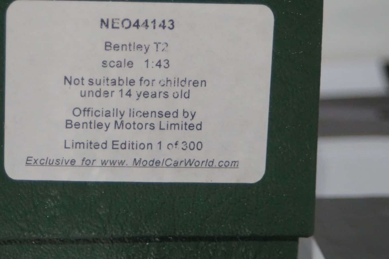 Neo models bentley t2 neo44143 green 1:43