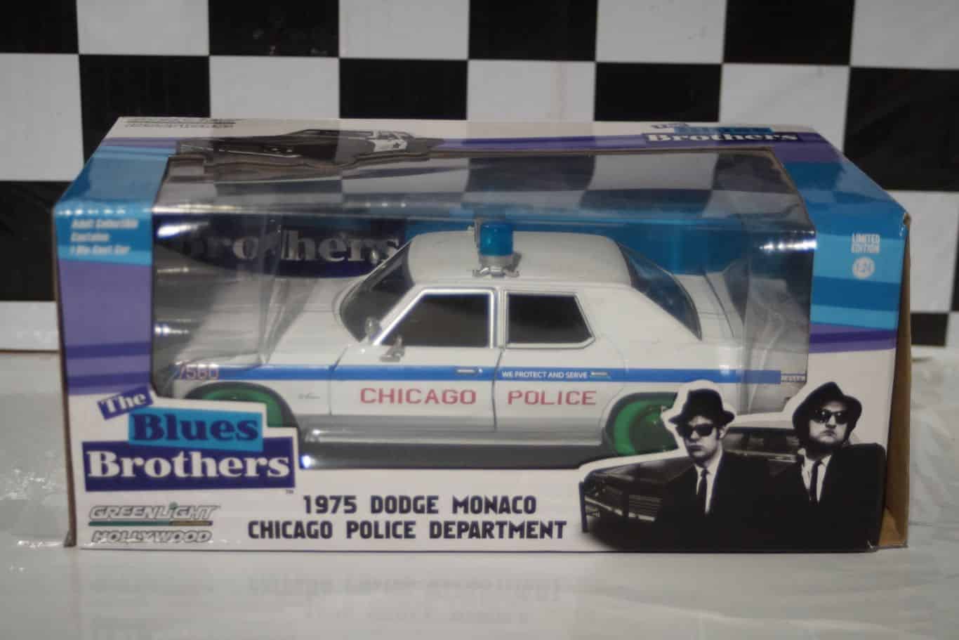 Greenlight Dodge Monaco Chicago Police Department 1:24 Diecast 84012