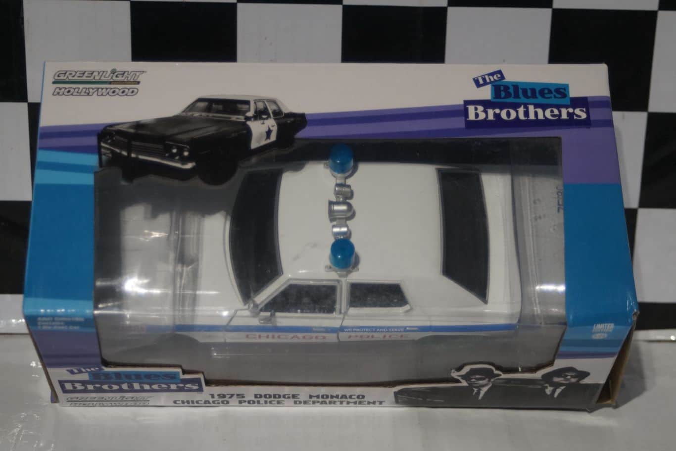 Greenlight Dodge Monaco Chicago Police Department 1:24 Diecast 84012