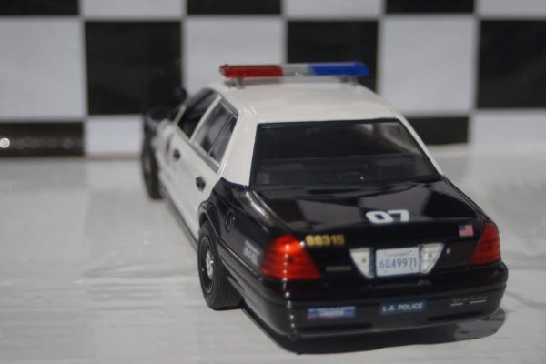Greenlight Ford Crown Victoria Police Interceptor 1:24 Diecast 84111