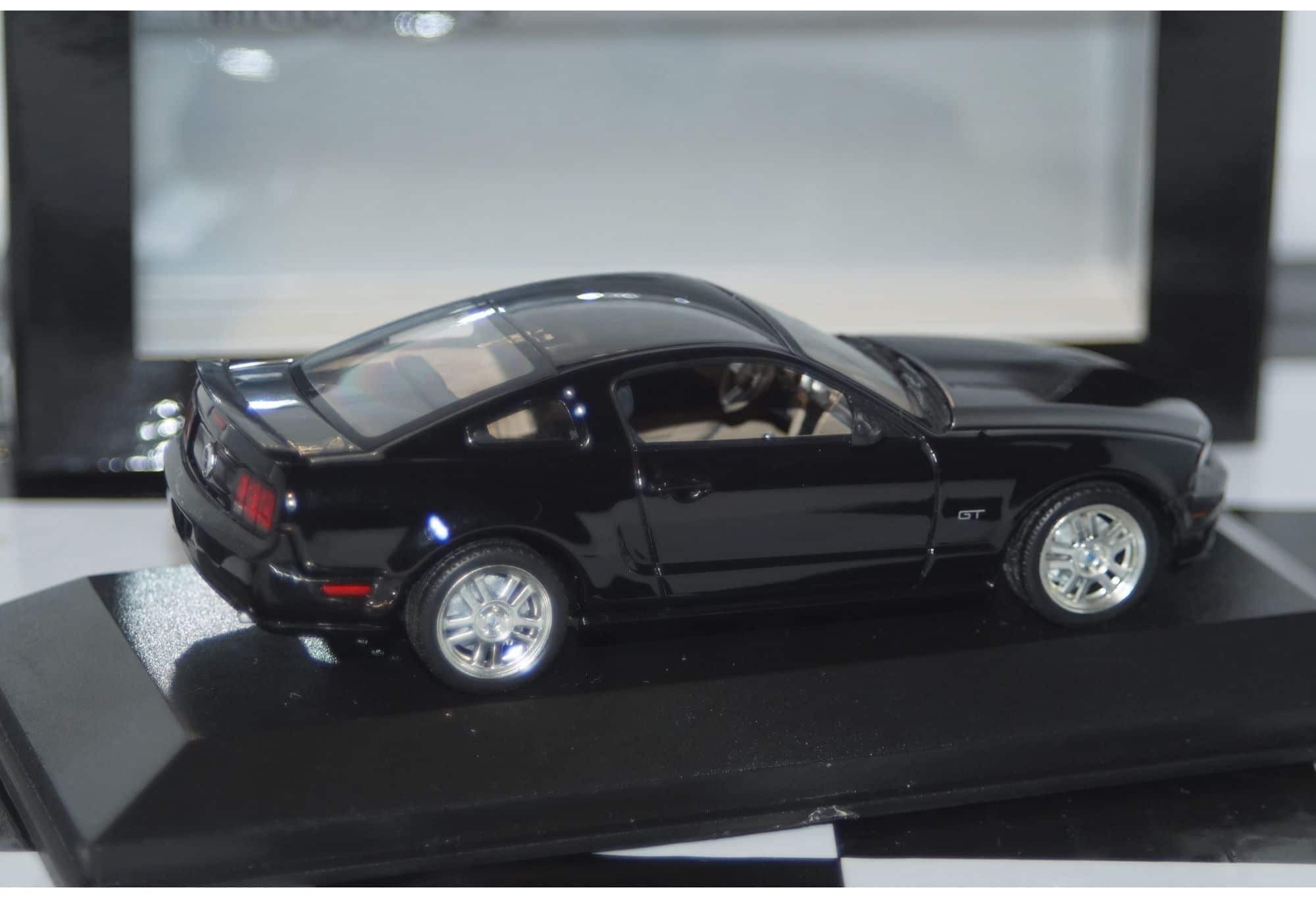Premium X Diecast Ford Mustang 1965 Black PRD204 1:43