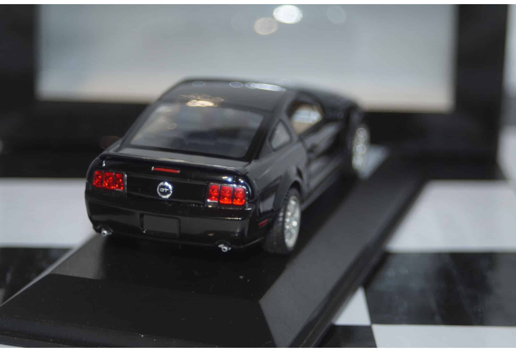 Premium X Diecast Ford Mustang 1965 Black PRD204 1:43