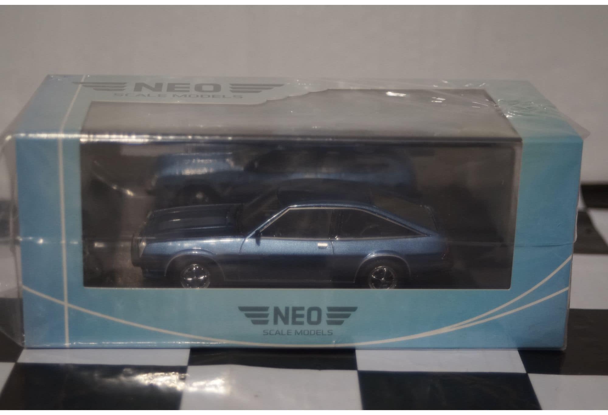 Neo models opel manta cc blue neo49576 1:43 scale