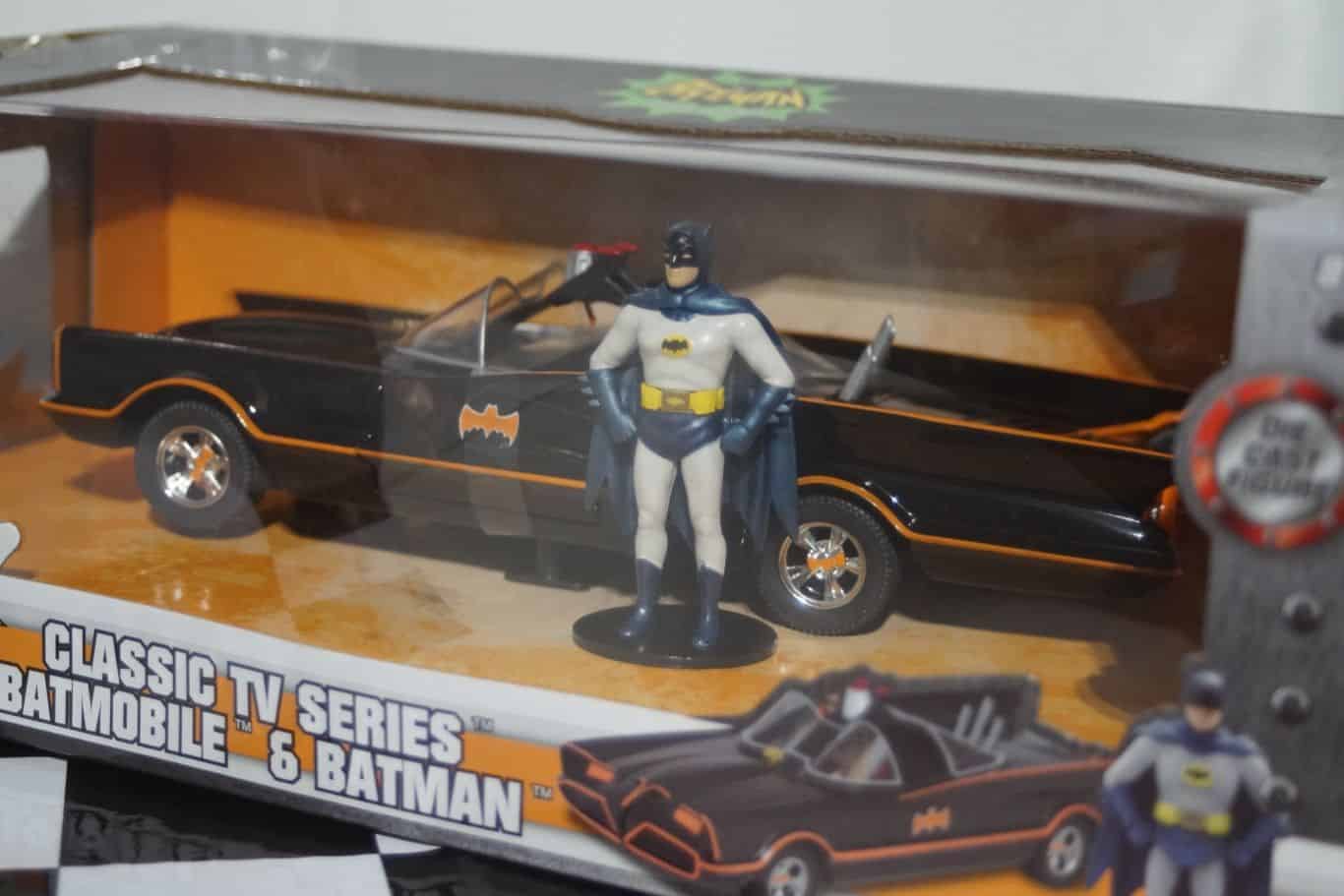 Jada tv series batmobile and batman die-cast 1:24 - ‎98259