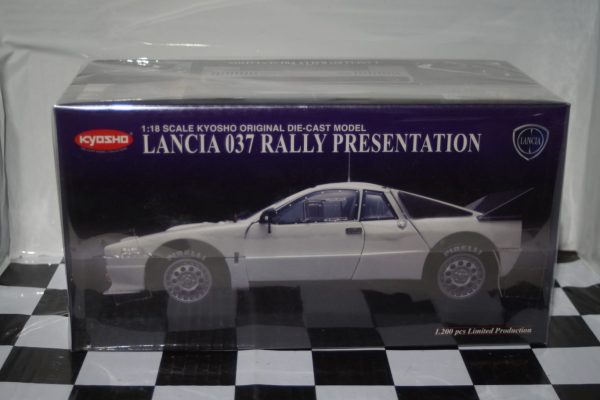 Lancia 037 rally presentation (white) 1:18 diecast kyosho 08304w