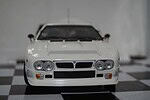 Lancia 037 rally presentation (white) 1:18 diecast kyosho 08304w