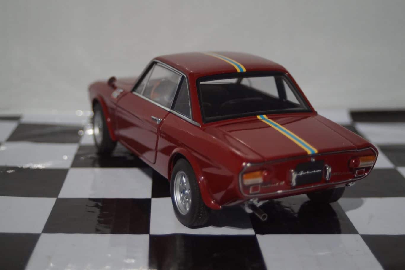 Lancia Fulvia 1.6 HF Fanal One 1:18 Diecast Autoart 74703