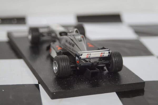Automodel Art Mclaren Mercedes MP4-98T British GP 98 1/43 white metal built kit