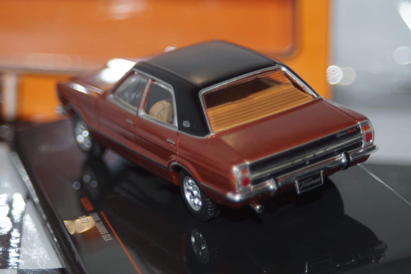 Ixo ford taunus glx 1973 diecast 1:43 clc392n