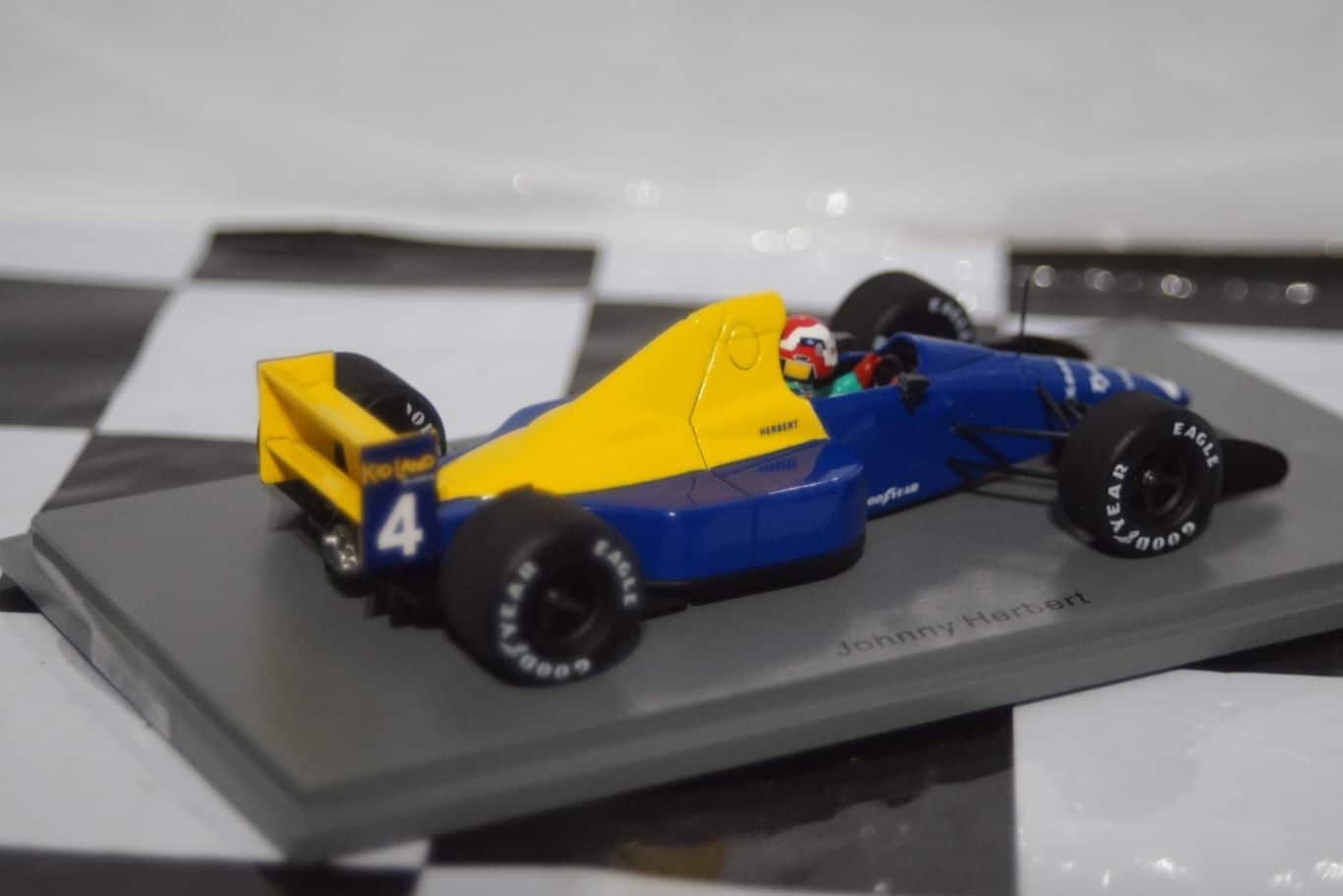 Spark Tyrrell 018 – 1989 Belgian GP J. Herbert 1:43 S1887